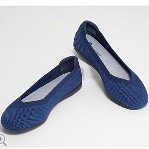 NEW Clarks Carly Wish navy ballet flats sz 10